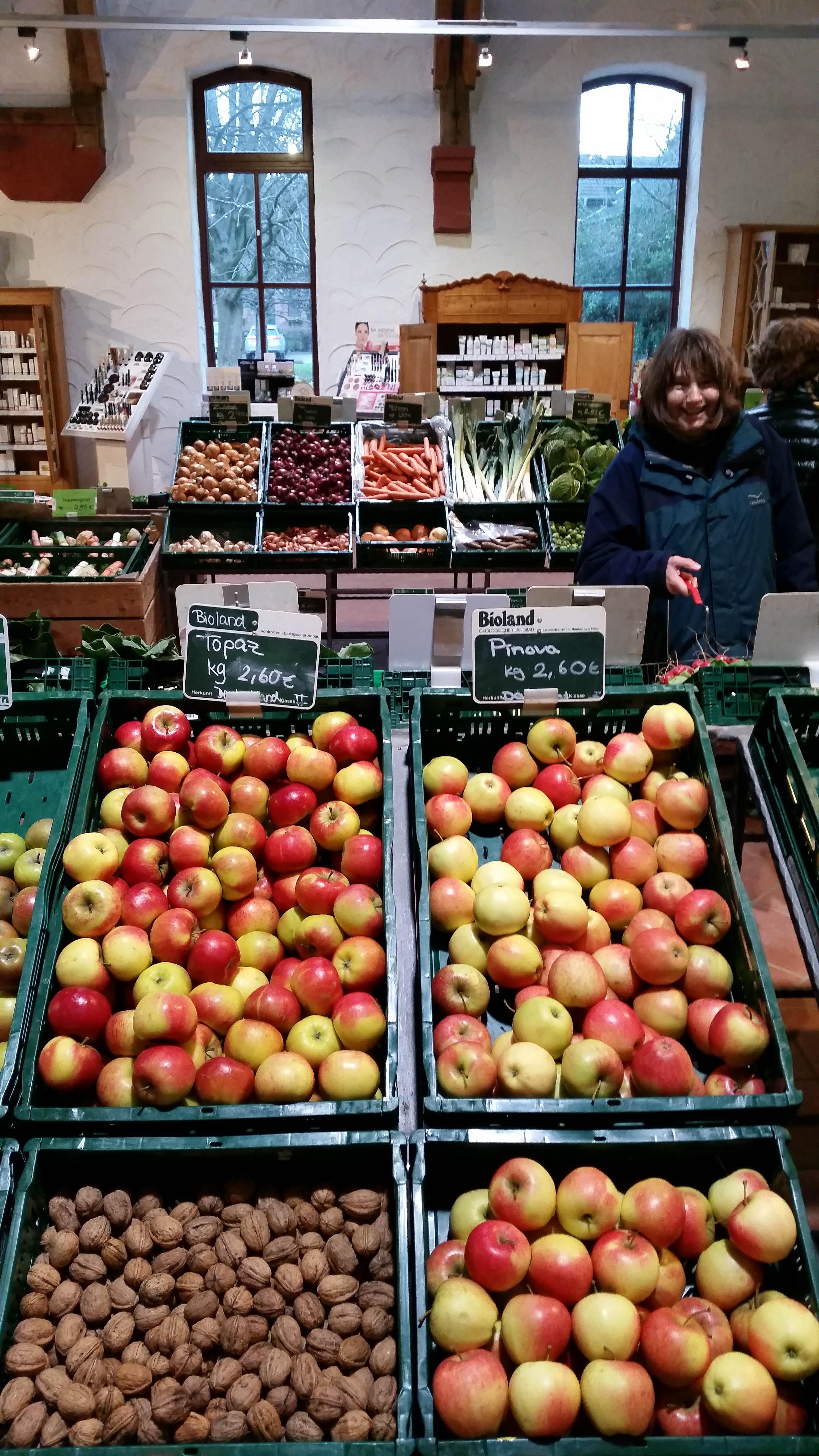 Cost‍ Considerations: Balancing Budget with Organic Choices